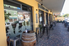 bar-8